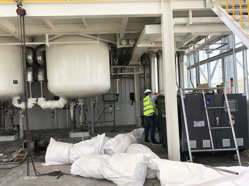 脂類高分子新材料反應釜高溫油溫機「歐能機械」